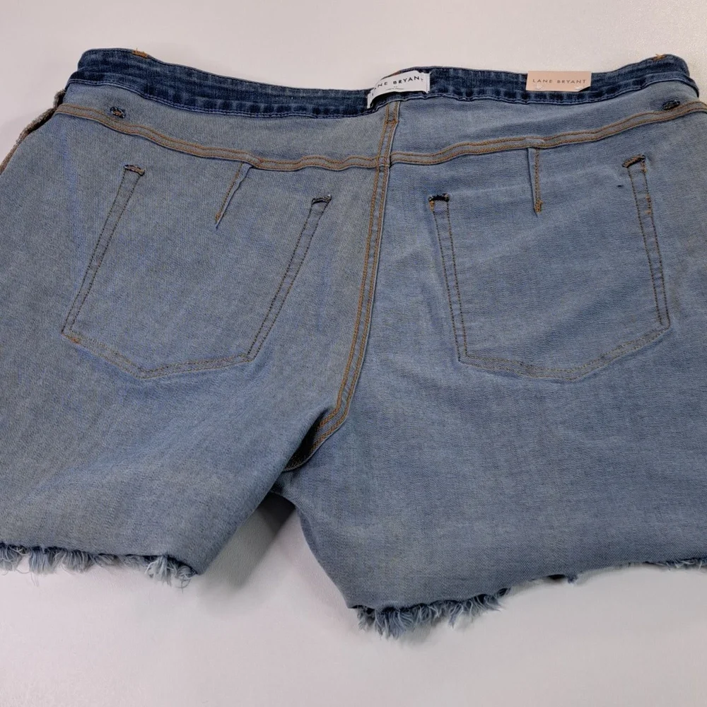 New Lane Bryant Signature Fit Midi Short Mid-Rise Flex Magic Waistband Size 22 - Picture 11 of 13